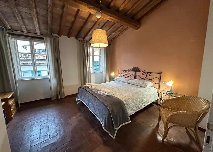 Nido Sui Tetti Di Lucca, Romantico E Centralissimo